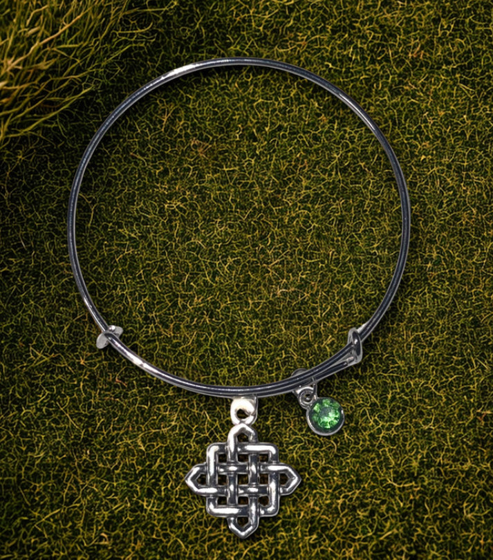 Celtic Bangle - Diamond Knot