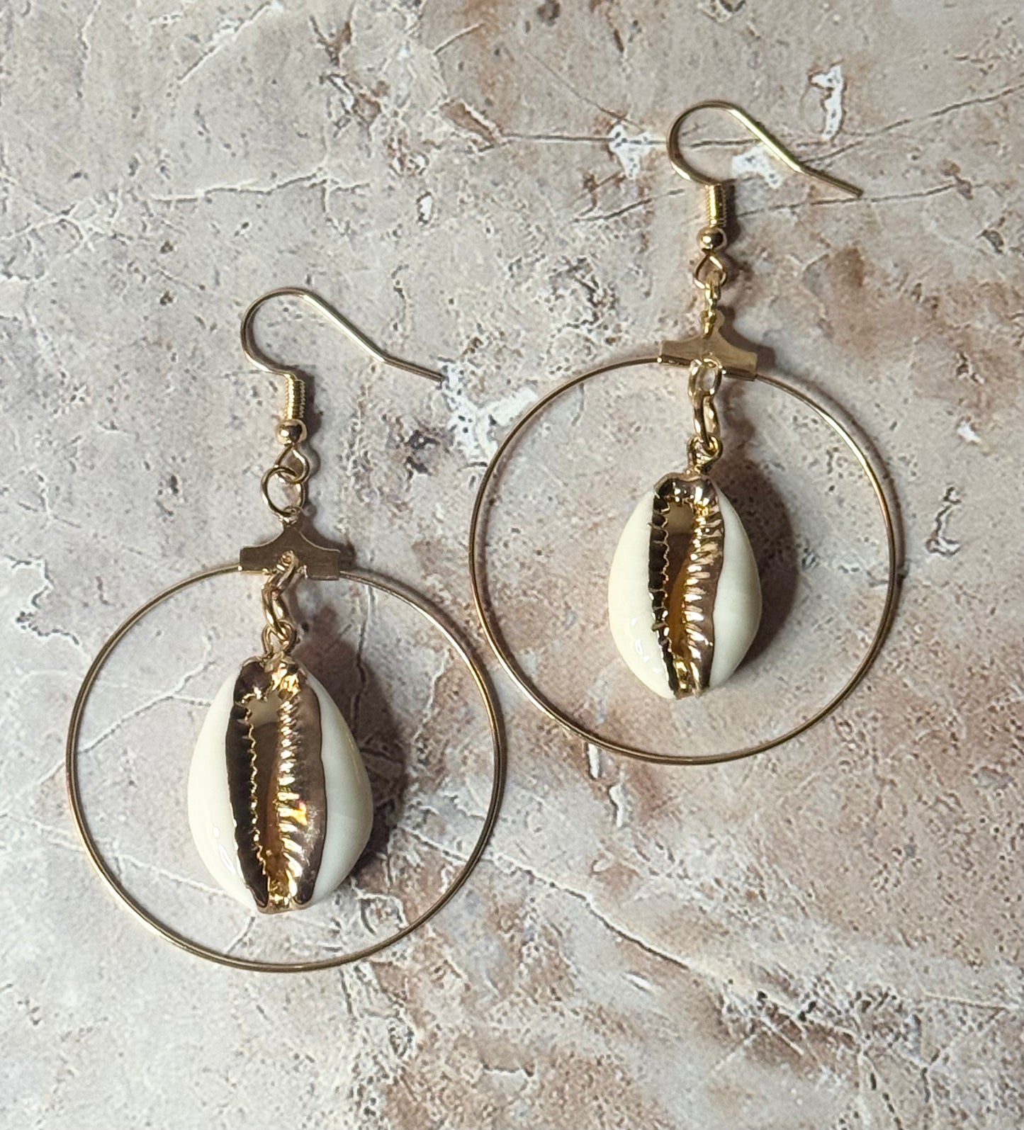 Conch Shell Hoop Dangle - Gold