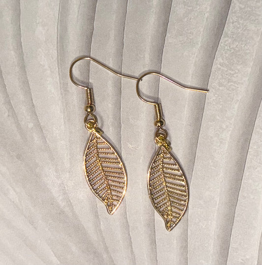 Gold Leaf Cutout Earrings - Medium